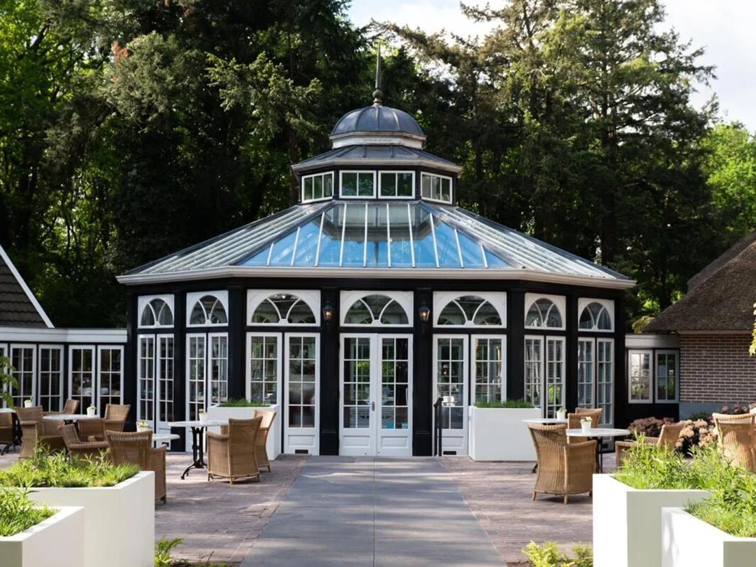 Orangery with solid construction