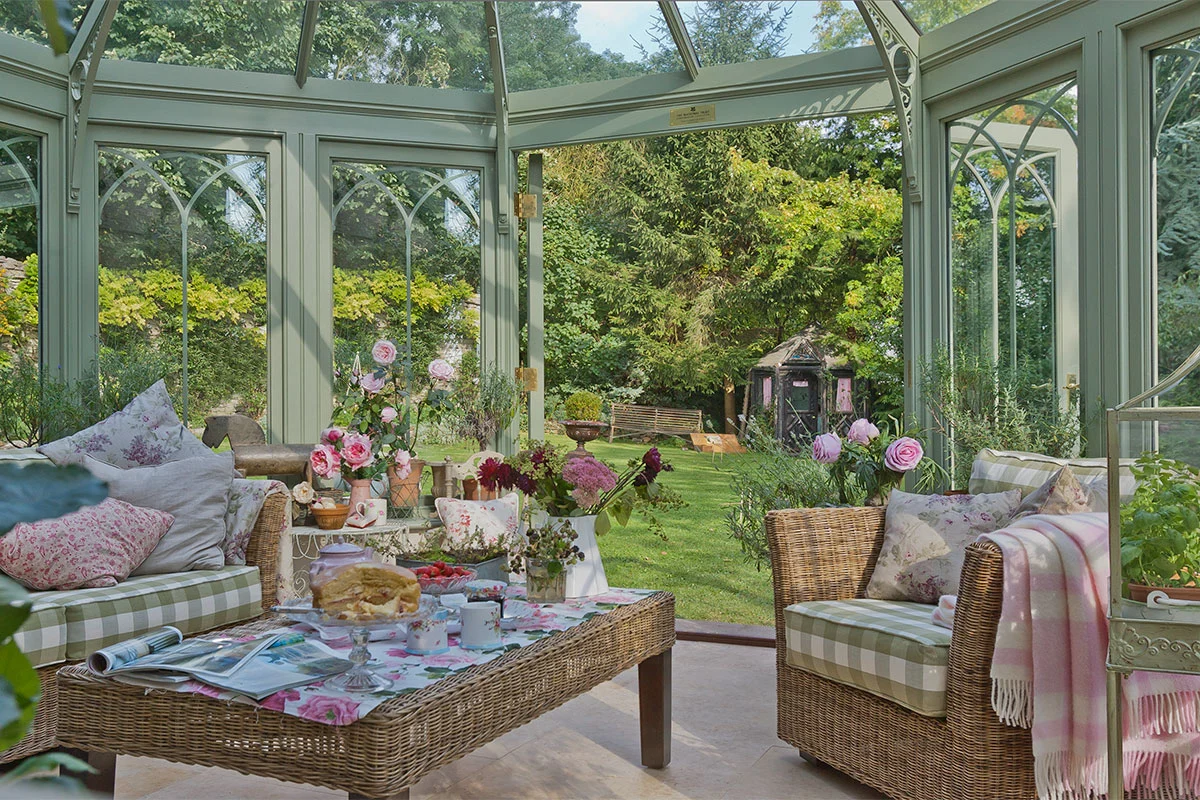 Bay conservatory interior