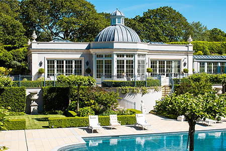 Stunning pool house and glazed link for entertaining in the Channel Islands