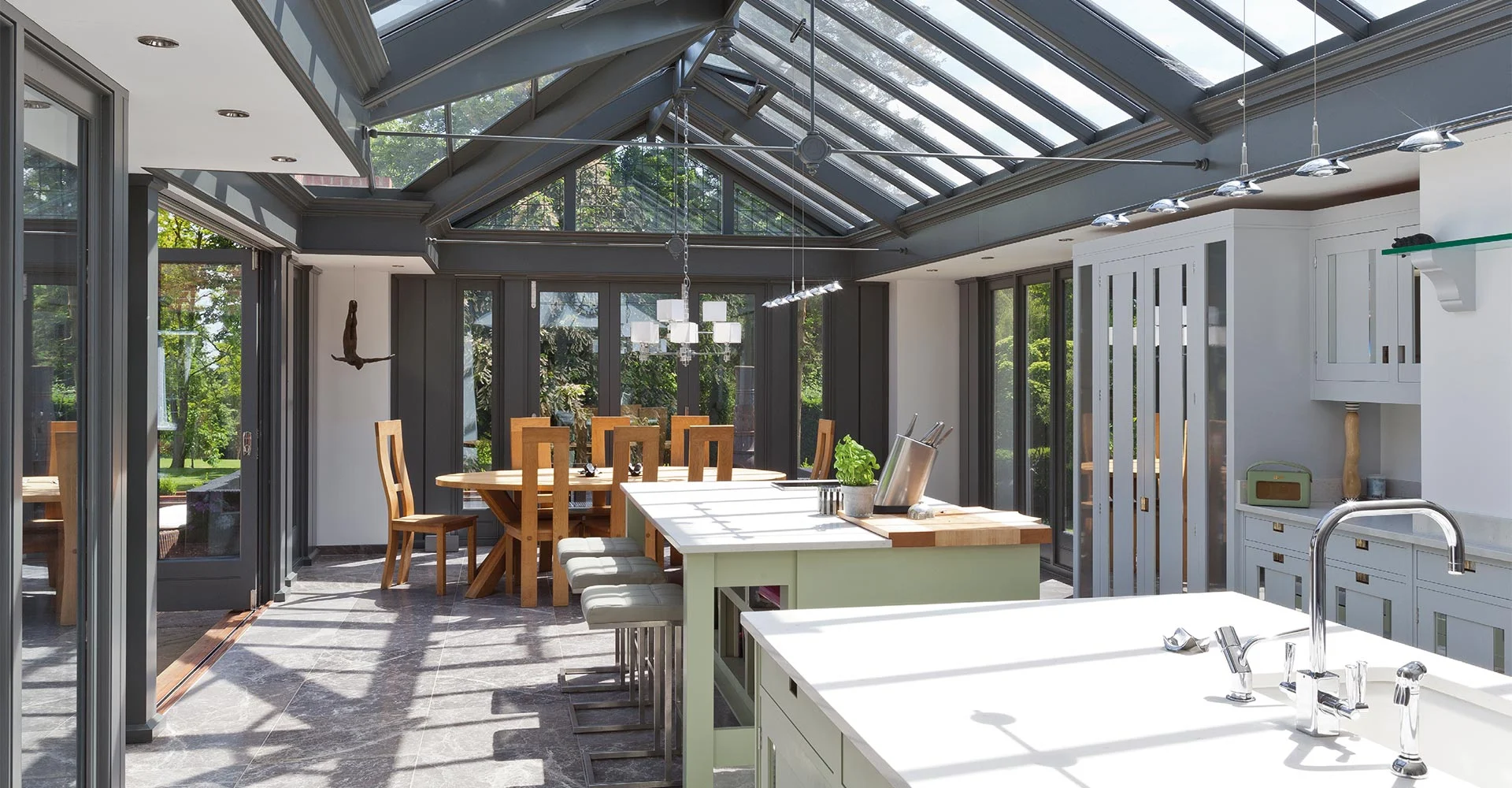 Contemporary kitchen conservatory