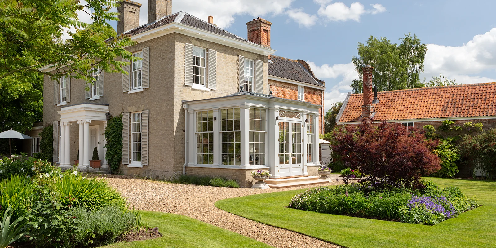 Listed country house with replacement extension