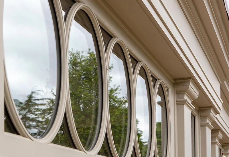 Curved Georgian detail in clerestory