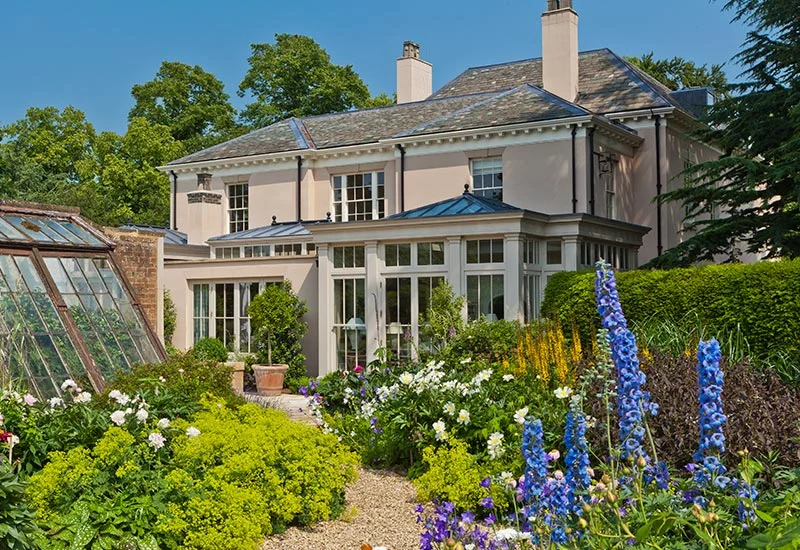Magnificent Georgian house with an orangery extension