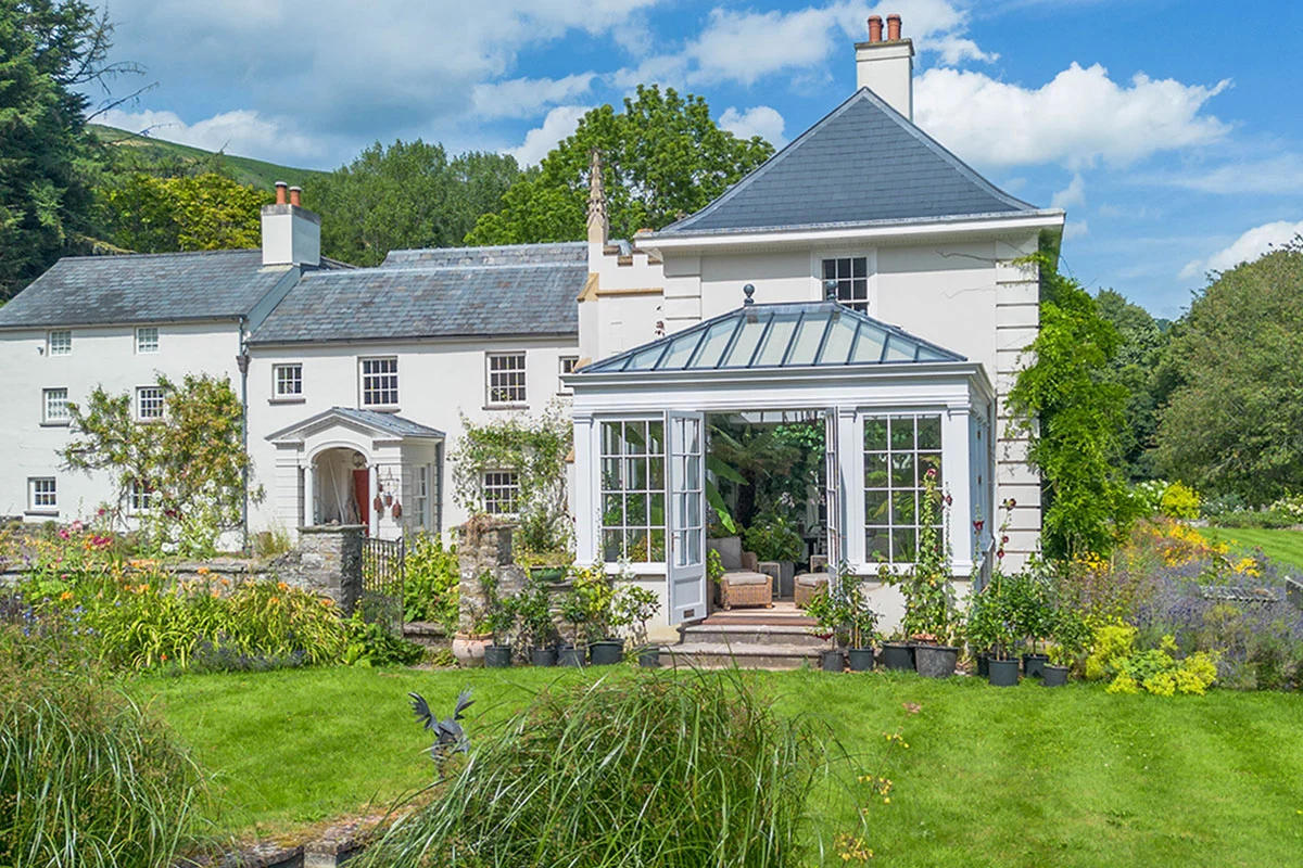 Multi use conservatory