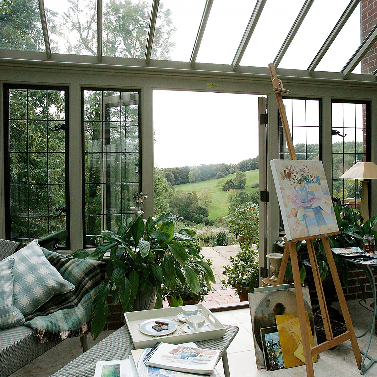 Small kitchen conservatory design