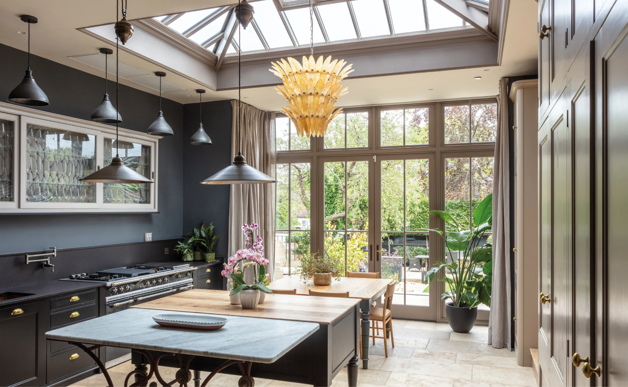 Luxury orangery on a beautiful Georgian country home