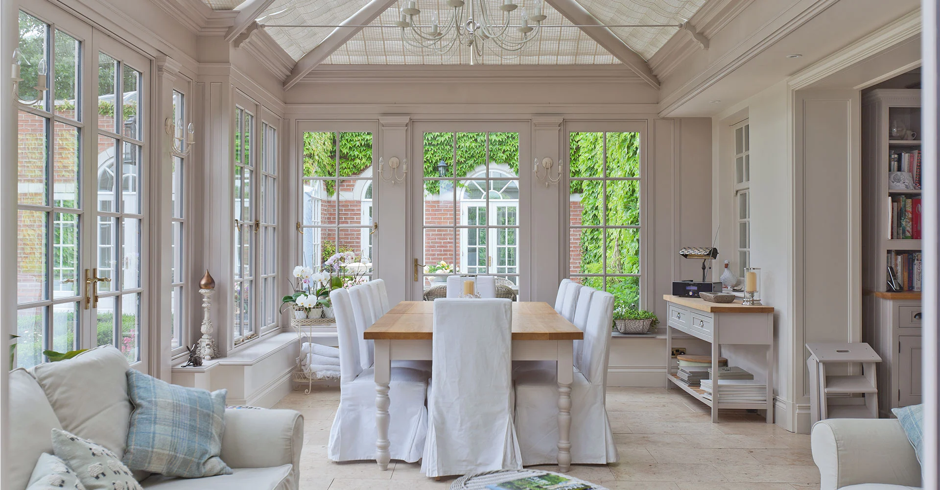 Large dining room conservatory
