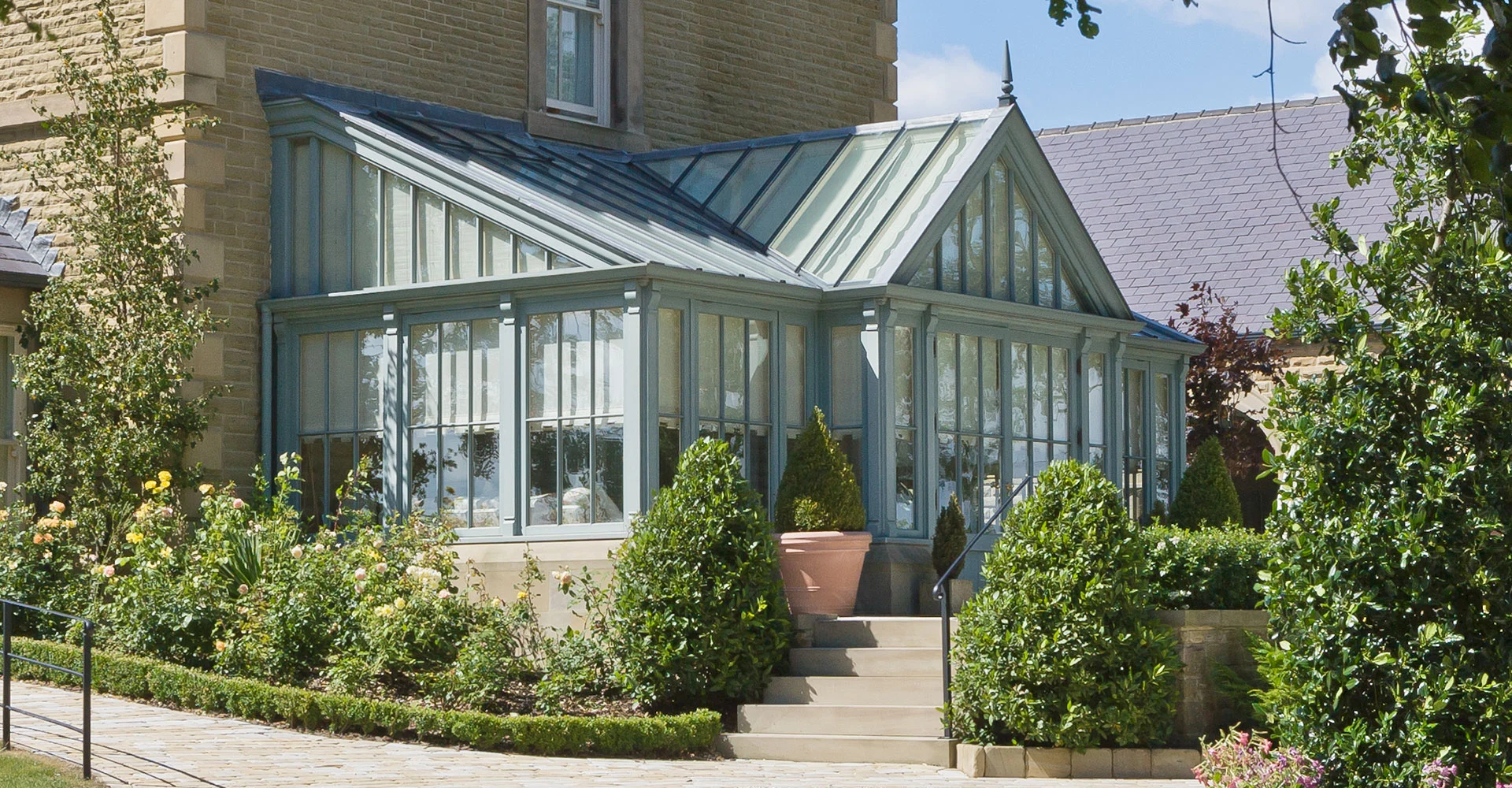 Large lean-to conservatory extension