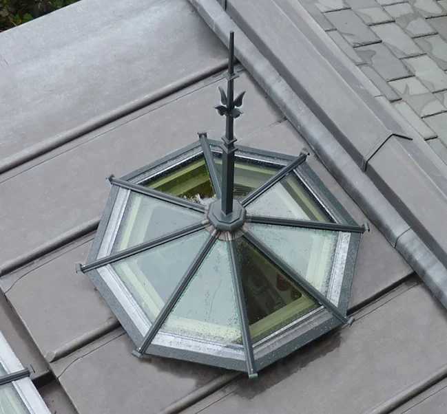 octagonal roof light outdoor