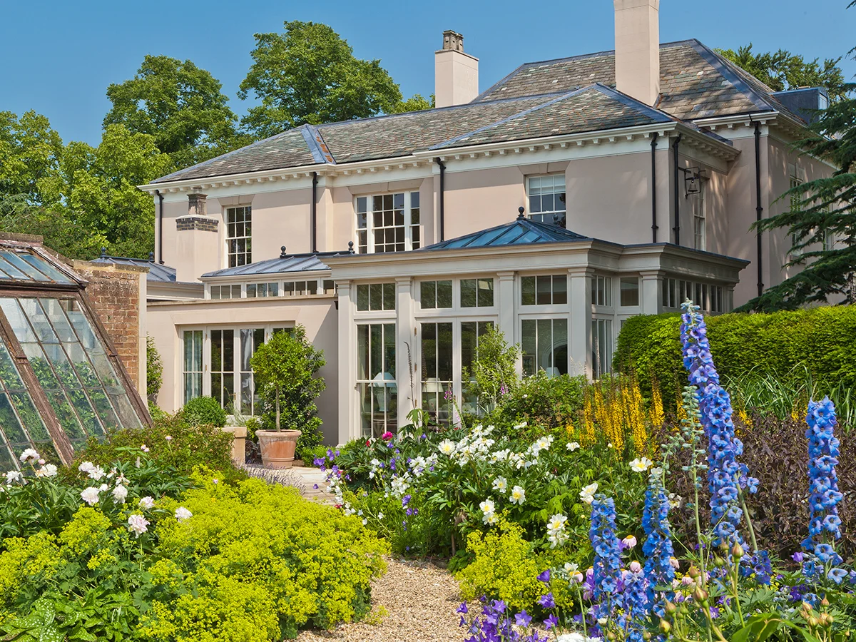 Example of an orangery garden room