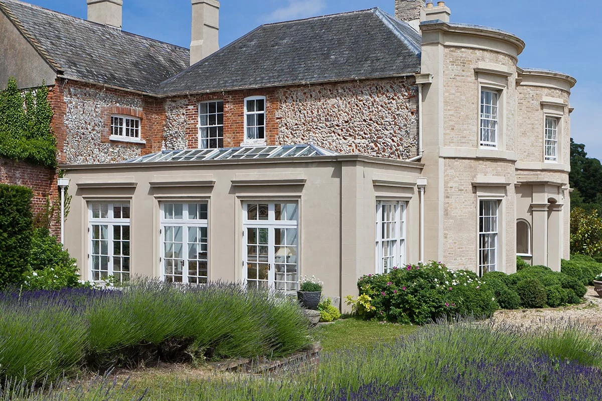 Orangery with solid construction