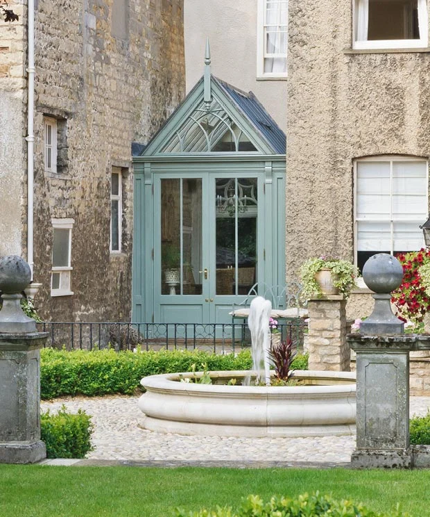 Small decorative conservatory
