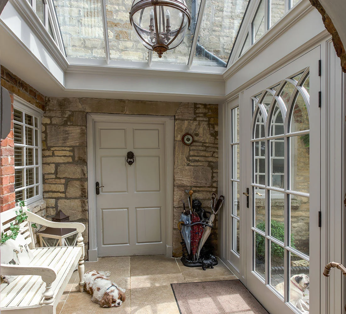 Small orangery as an entrance hall - interior