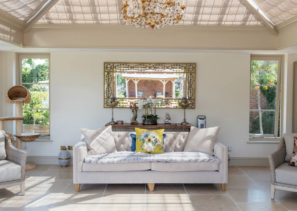Eight panel glazing bar design