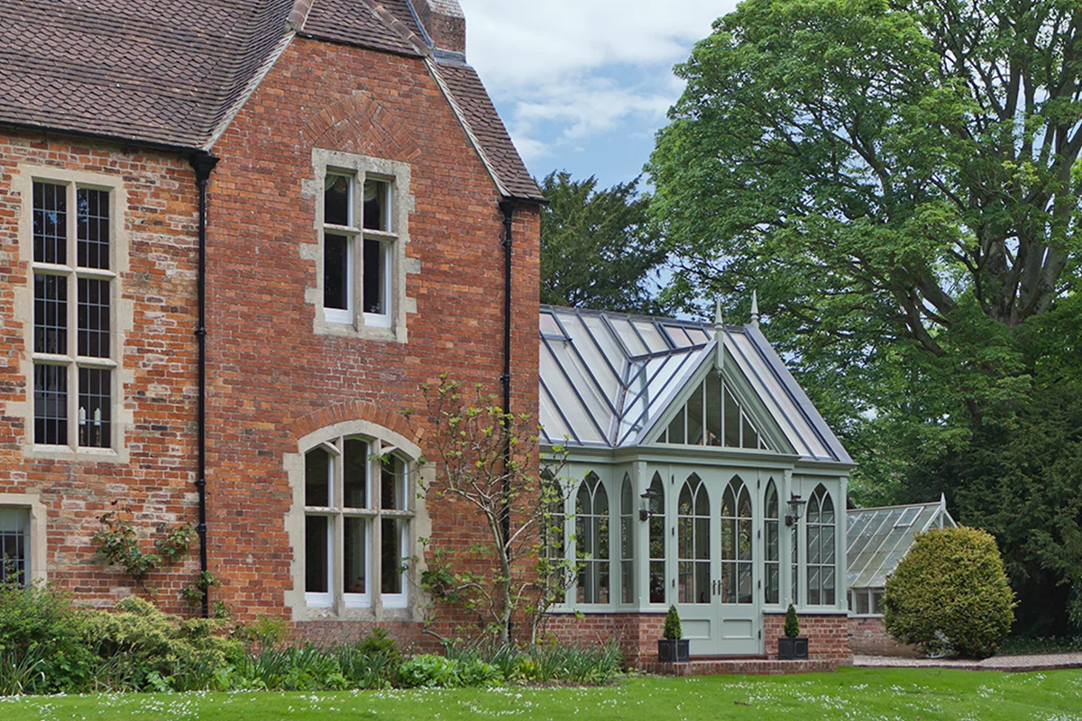 Listed Victorian rectory with conservatory